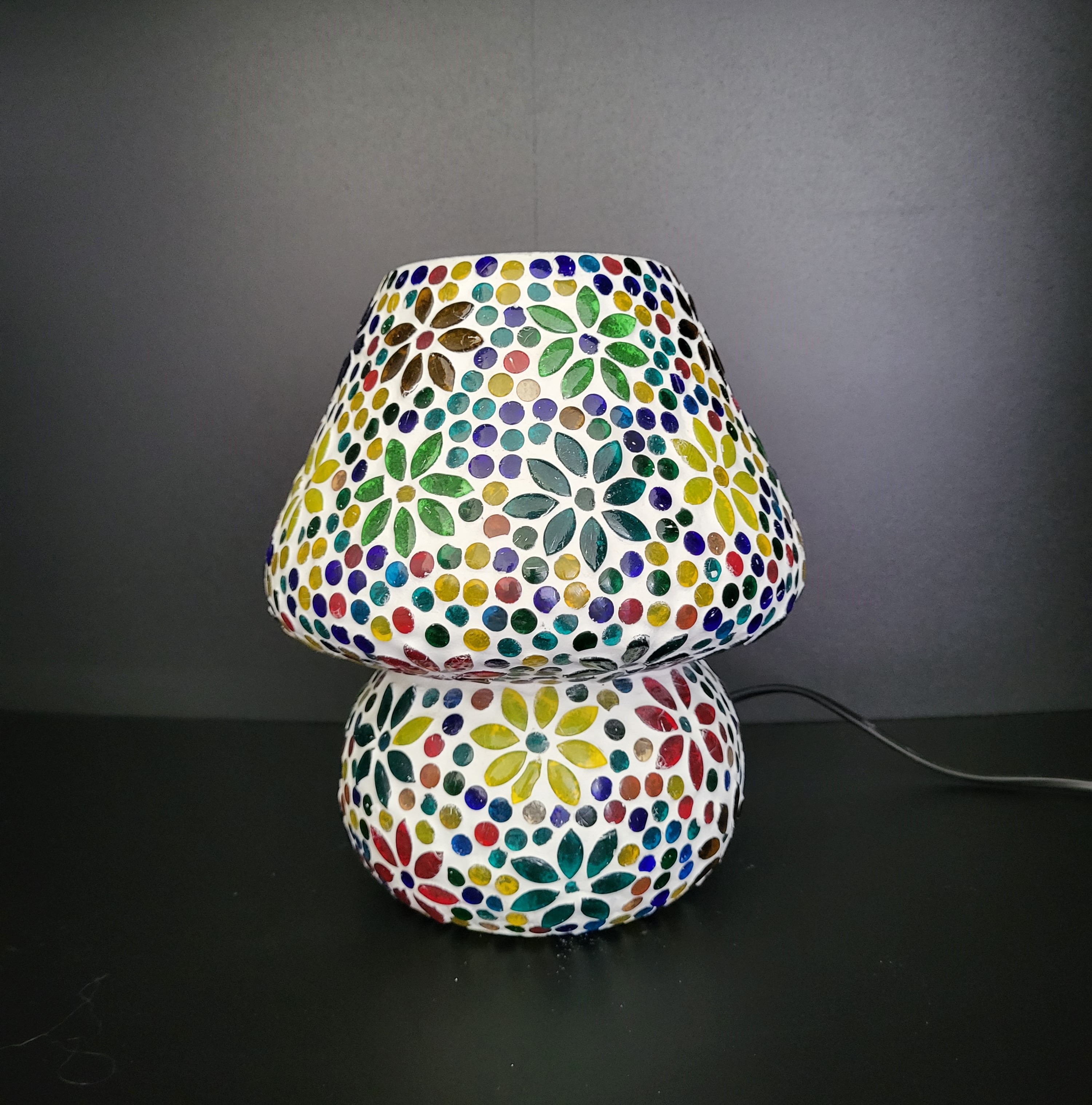 Mushroom_mosaic_lamp